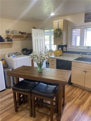 Dining room, Interior, Recessed Lighting, Washer, Wood Texture Flooring