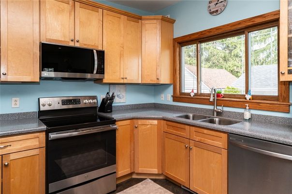 Interior, Kitchen, Stainless Steel Appliances