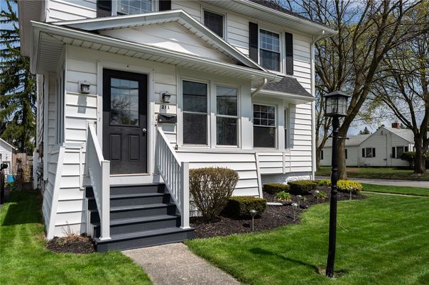 Exterior, Facade, None