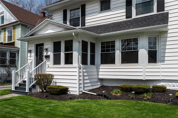 Exterior, Facade, None
