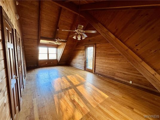 Empty room, Interior, Wooden Beams, Wooden Ceilings, Wood Texture Flooring, Wooden Walls