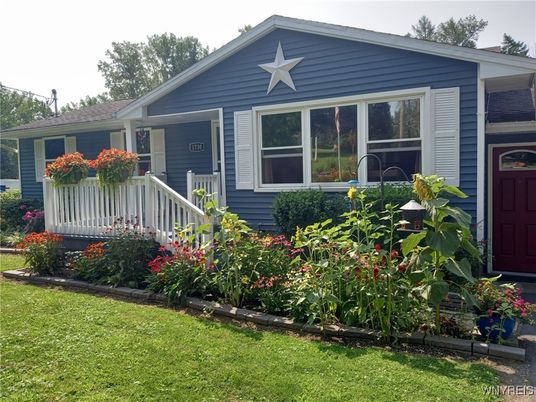 Exterior, Facade, American Craftsman