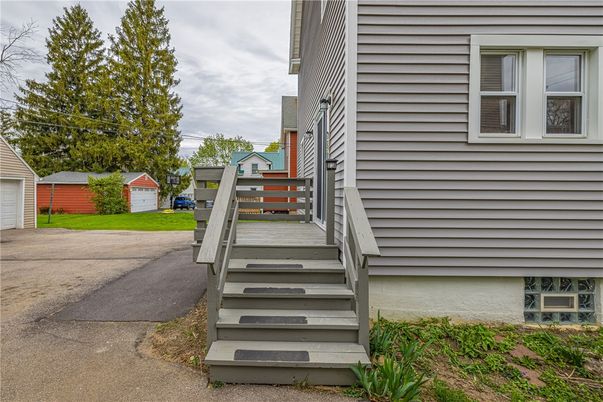 Detached Garage, Exterior