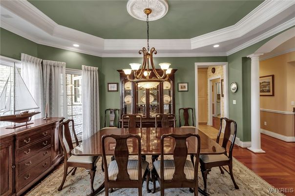 Chandelier, Dining room, Interior, Recessed Lighting, Wood Texture Flooring
