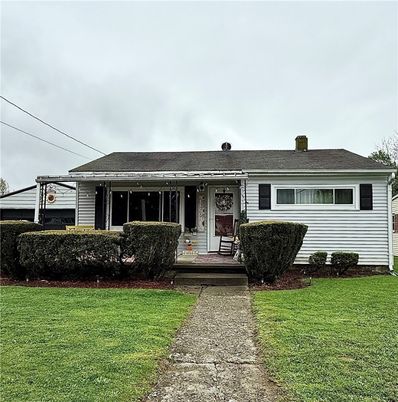 Backyard, Exterior, Facade, Cape Cod