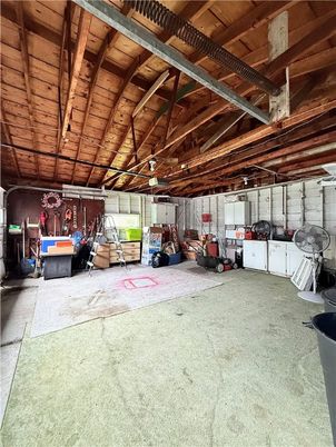 Garage, Interior, Wooden Beams, Wooden Ceilings