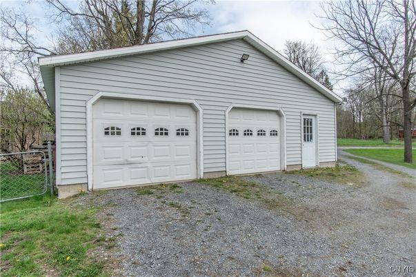 Detached Garage, Exterior