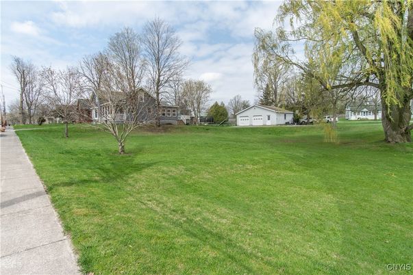 Backyard, Detached Garage, Exterior