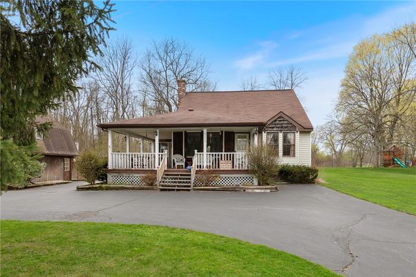 Backyard, Exterior, Facade, Cape Cod