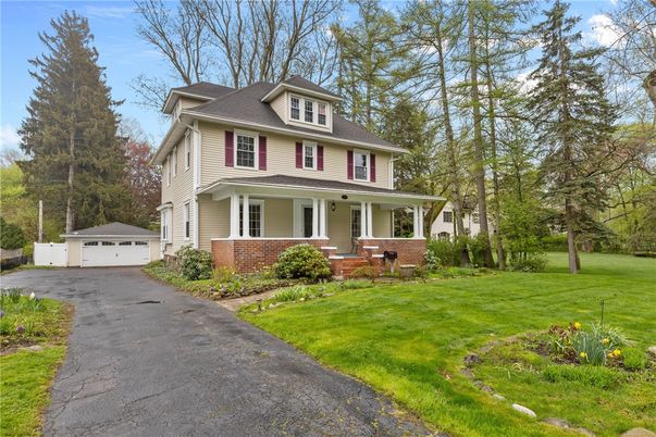 Detached Garage, Exterior, Facade, American Foursquare