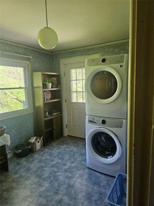 Interior, Pendant Lights, Utility Closets, Washer
