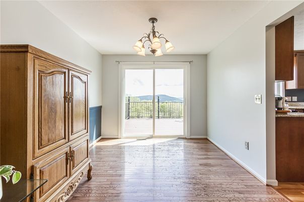 Chandelier, Empty room, Interior, Wood Texture Flooring