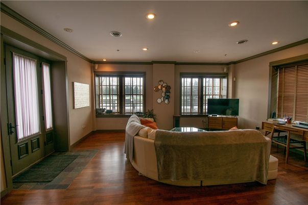Home Office, Interior, Living room, Recessed Lighting, Wood Texture Flooring