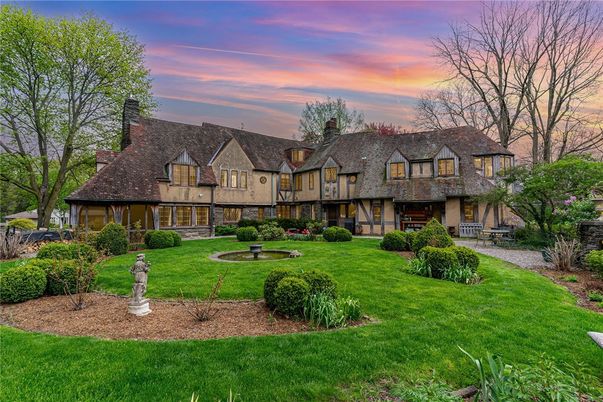 Backyard, Exterior, Facade, Brick Facade, French Provincial