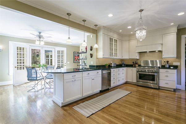 Dining room, Interior, Kitchen, Pendant Lights, Recessed Lighting, Stainless Steel Appliances, Wood Texture Flooring