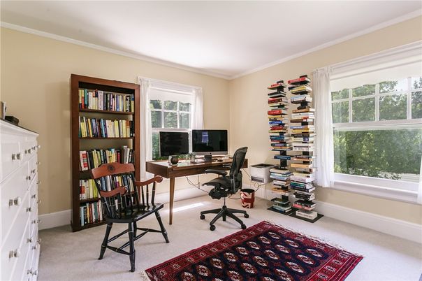 Home Office, Interior