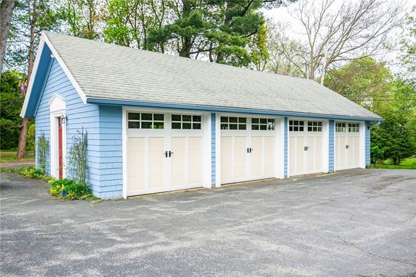 Detached Garage, Exterior