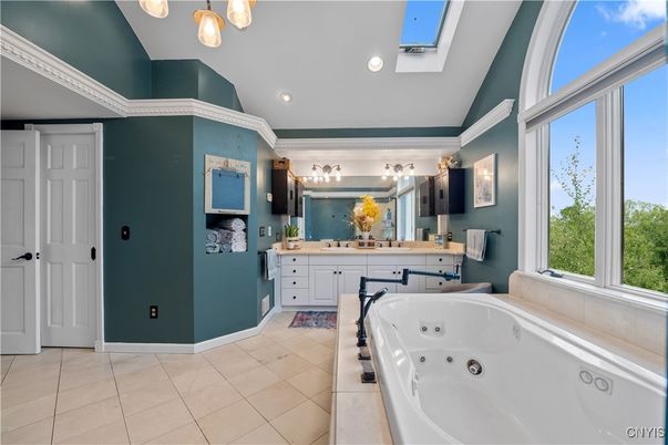 Bathroom, Interior, Recessed Lighting