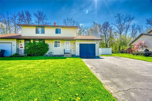 Attached, Backyard, Exterior, Facade, Split Level