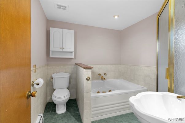 Bathroom, Interior, Recessed Lighting