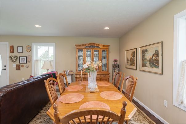 Dining room, Interior, Recessed Lighting