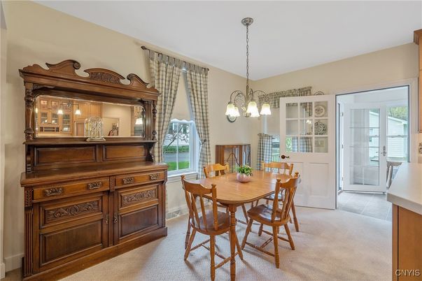Chandelier, Dining room, Interior, Pendant Lights