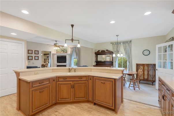 Chandelier, Dining room, Interior, Kitchen, Pendant Lights, Recessed Lighting, Wood Texture Flooring
