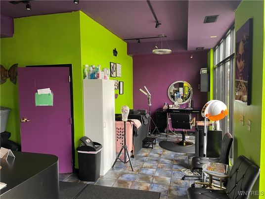 Home Office, Interior