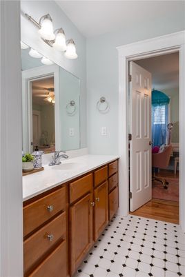 Bathroom, Dual Sink Vanities, Interior, Wood Texture Flooring