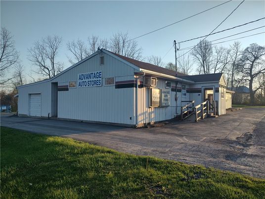Detached Garage, Exterior