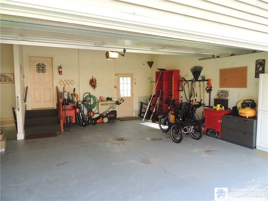 Garage, Interior