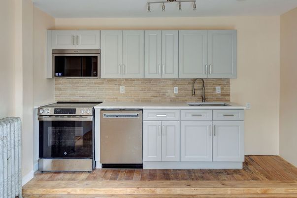 Interior, Kitchen, Stainless Steel Appliances, Wood Texture Flooring