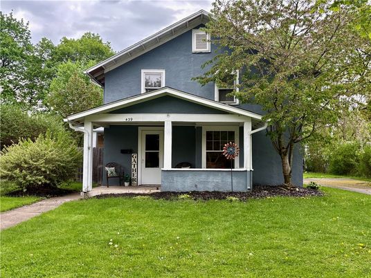 Exterior, Facade, American Craftsman