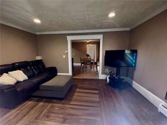 Dining room, Interior, Living room, Recessed Lighting, Wood Texture Flooring