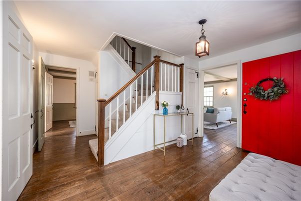 Interior, Pendant Lights, Wood Texture Flooring
