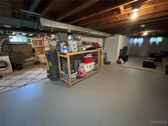Interior, Washer, Wooden Beams