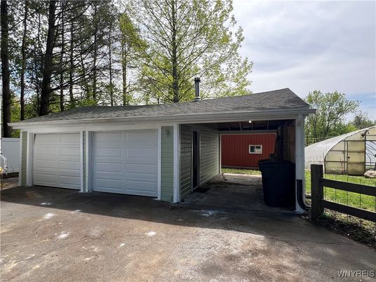 Detached Garage, Exterior