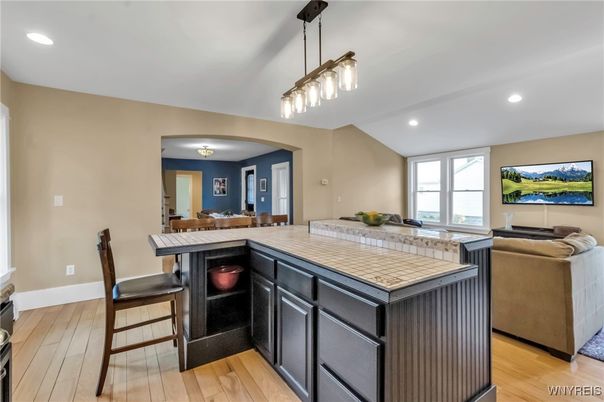 Dining room, Interior, Kitchen, Pendant Lights, Recessed Lighting, Wood Texture Flooring