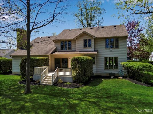 Backyard, Exterior, Facade, Split Level