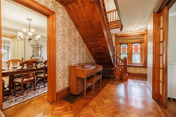 Chandelier, Dining room, Interior, Piano, Wood Texture Flooring