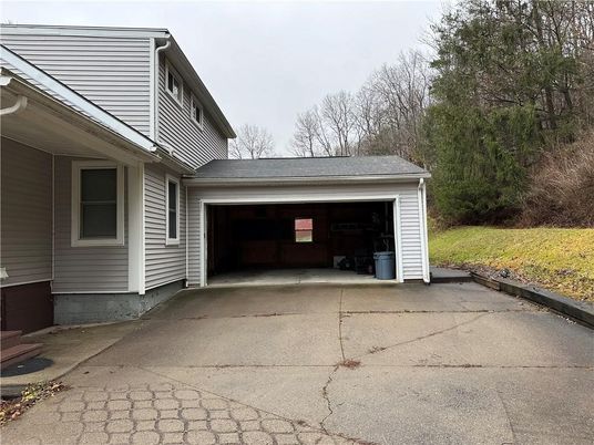 Detached Garage, Exterior