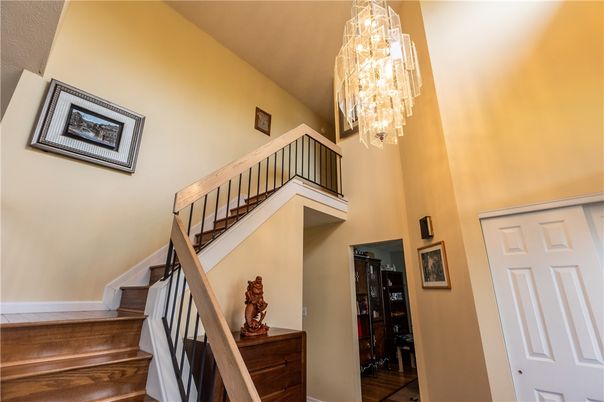 Chandelier, Interior