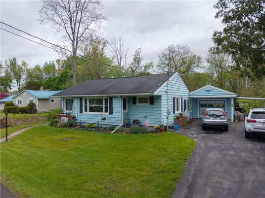 Backyard, Exterior, Facade, Cape Cod