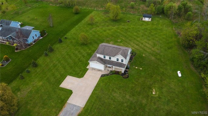 Exterior, Drone