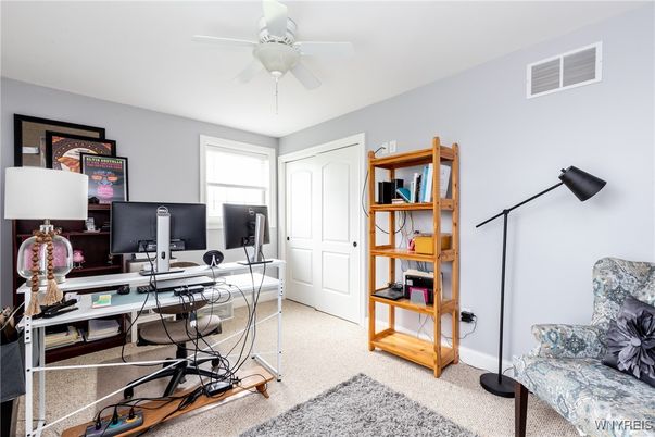 Home Office, Interior