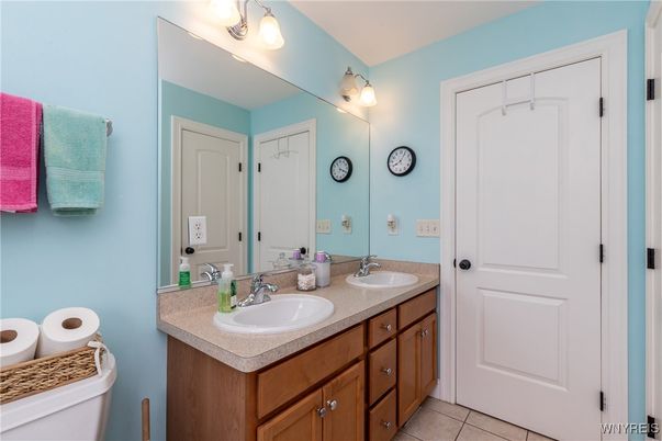 Bathroom, Dual Sink Vanities, Interior