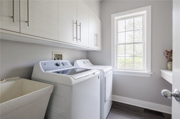 Interior, Washer