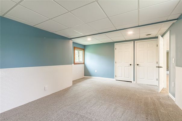 Empty room, Interior, Recessed Lighting