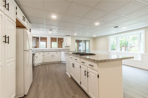 Interior, Kitchen, Recessed Lighting, Wood Texture Flooring