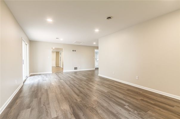 Empty room, Interior, Recessed Lighting, Wood Texture Flooring